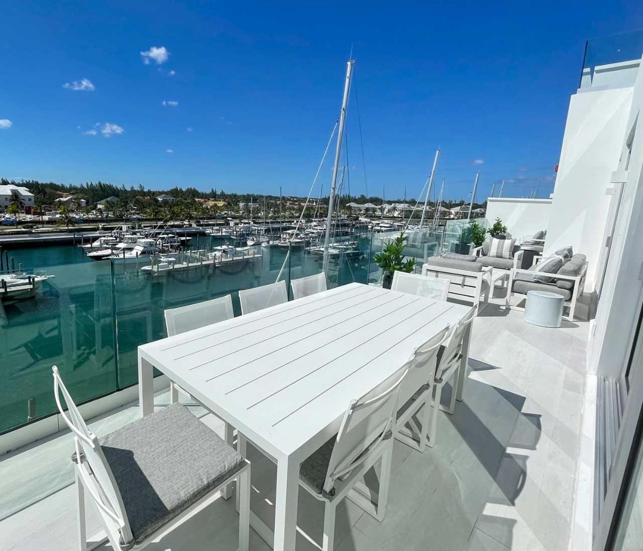 Palm Cay Marina And Resort Nassau Bagian luar foto